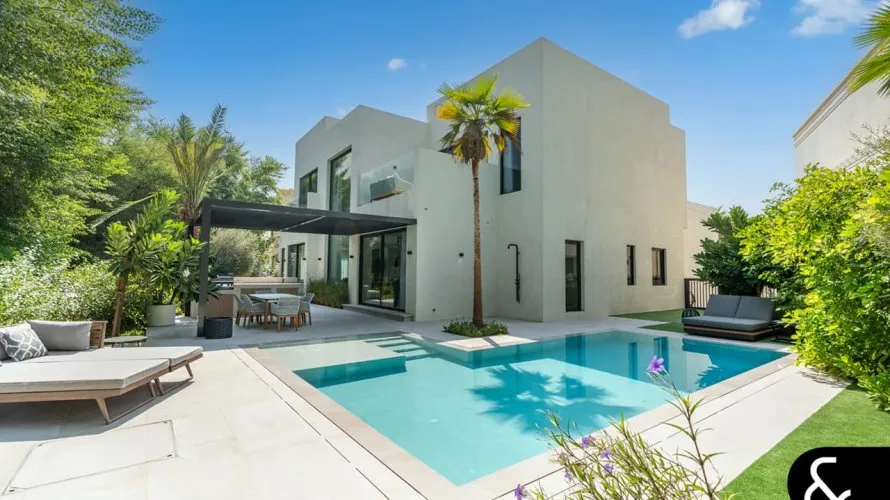 Villa de 5 dormitorios en Jumeirah Islands, UAE No. 1295