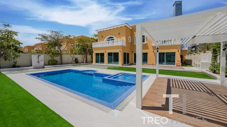 Villa de 5 dormitorios en Legacy, UAE No. 646 № 10