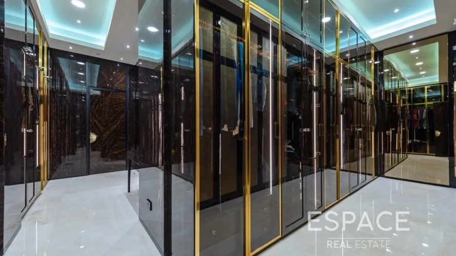 Villa de 6 dormitorios en Emirates Hills, UAE No. 1051 № 17