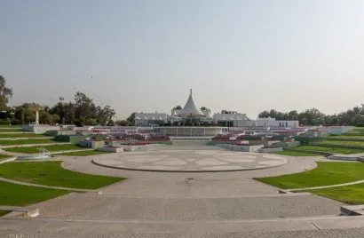 Villa de 10 dormitorios en Dubai, UAE No. 187