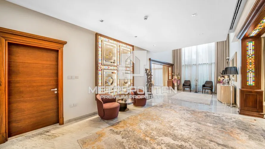 Villa de 5 dormitorios en District One, UAE No. 1230