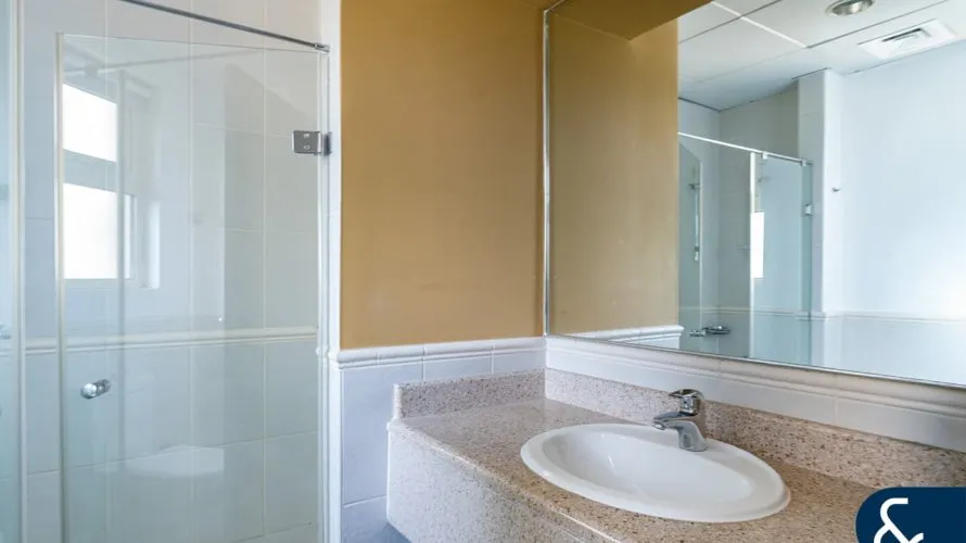 Villa de 4 dormitorios en Jumeirah Islands, UAE No. 1608 № 16