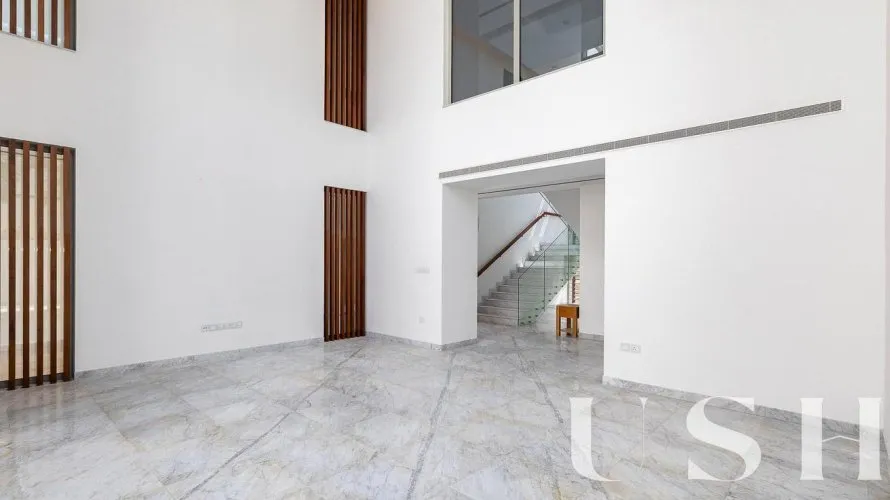 Villa de 5 dormitorios en District One, UAE No. 746 № 2