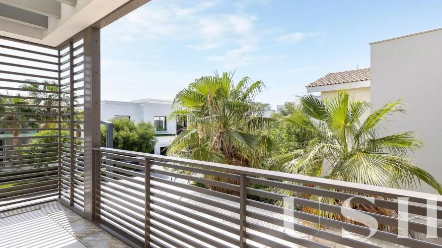 Villa de 5 dormitorios en District One, UAE No. 746 № 5