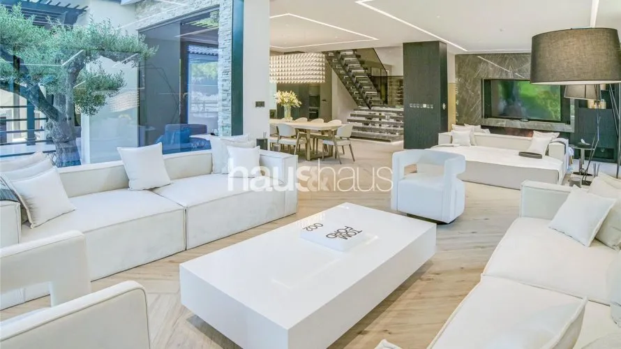 Villa de 5 dormitorios en Jumeirah Golf Estates, UAE No. 819 № 19