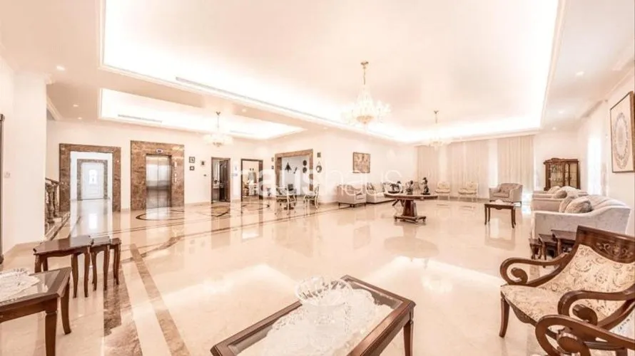 Villa de 7 dormitorios en Al Khawaneej, UAE No. 825 № 2