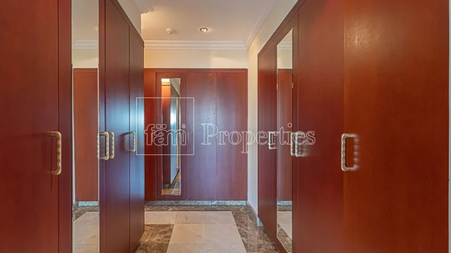 Villa de 6 dormitorios en Dubai, UAE No. 304 № 11