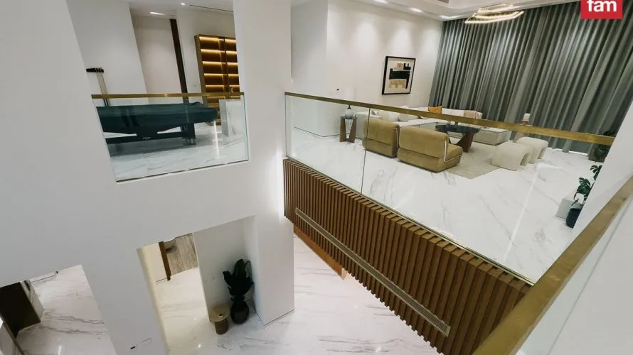 Villa de 7 dormitorios en Dubai, UAE No. 1553 № 1