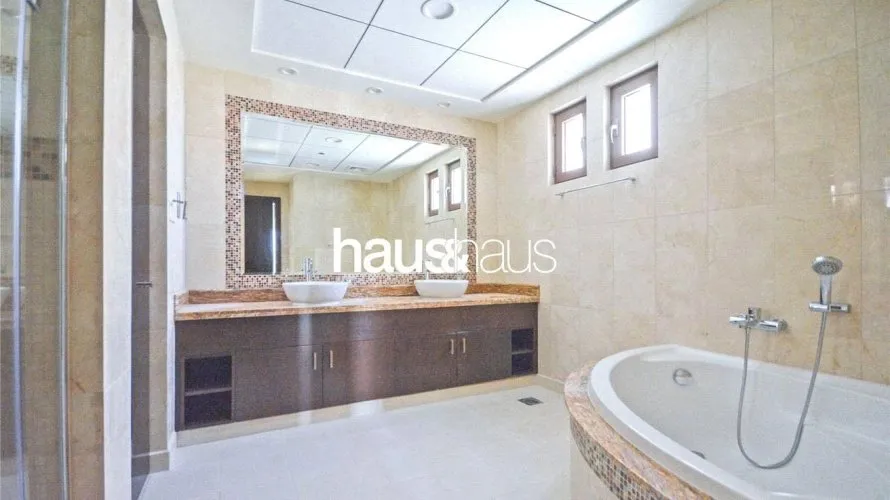 Villa de 5 dormitorios en Kingdom of Sheba, UAE No. 794 № 10