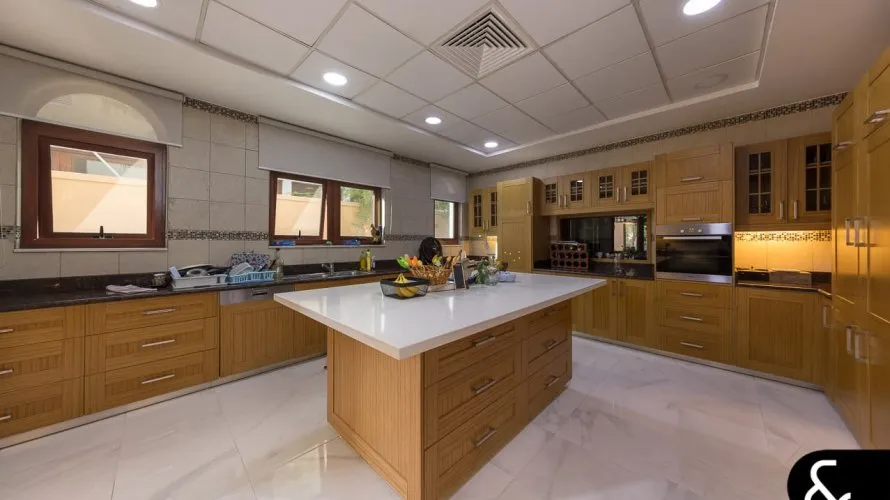 Villa de 5 dormitorios en Jumeirah Golf Estates, UAE No. 1618 № 10