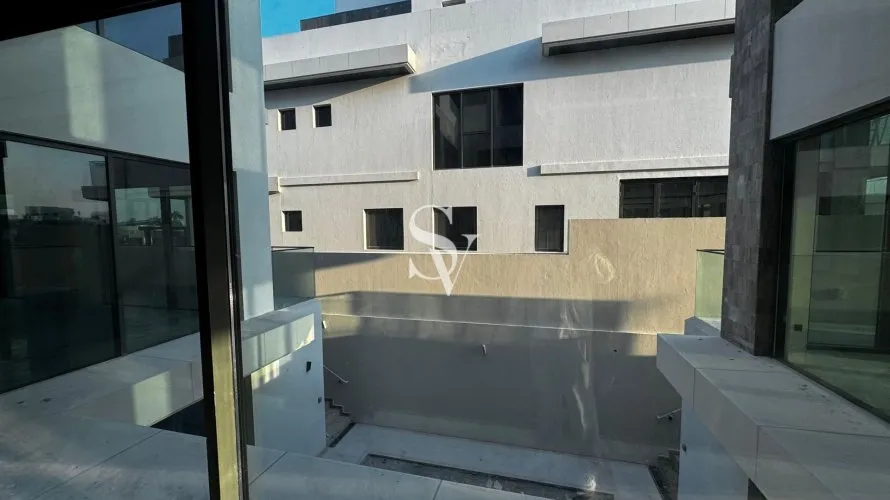 Villa de 6 dormitorios en DAMAC Hills (Akoya by DAMAC), UAE No. 1378 № 19