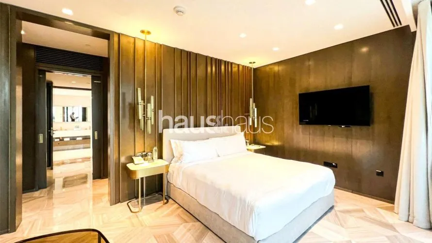 Villa de 5 dormitorios en FIVE Palm Jumeirah, UAE No. 828 № 8