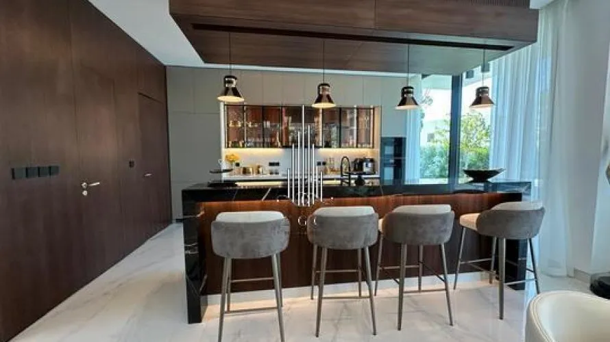 Villa de 5 dormitorios en Ghantoot, UAE No. 579 № 3