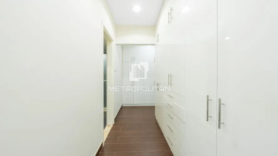 Villa de 6 dormitorios en Al Barsha, UAE No. 1274 № 20