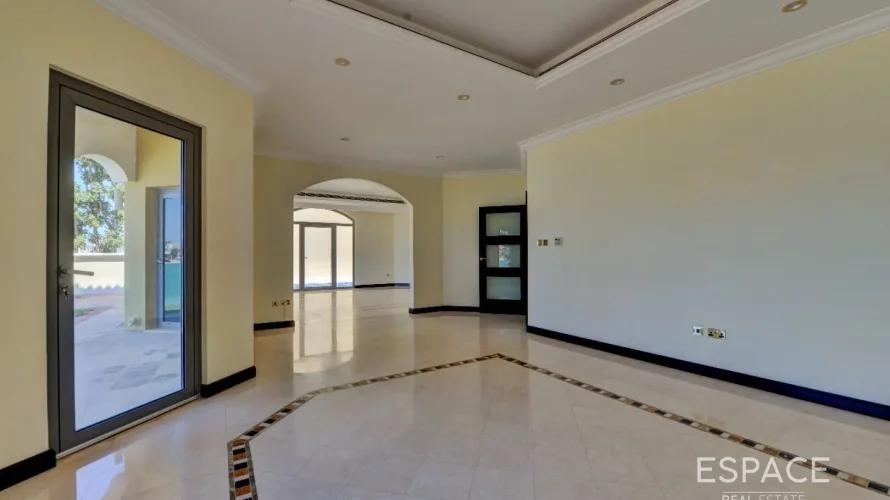 Villa de 5 dormitorios en Palm Jumeirah, UAE No. 1029 № 7