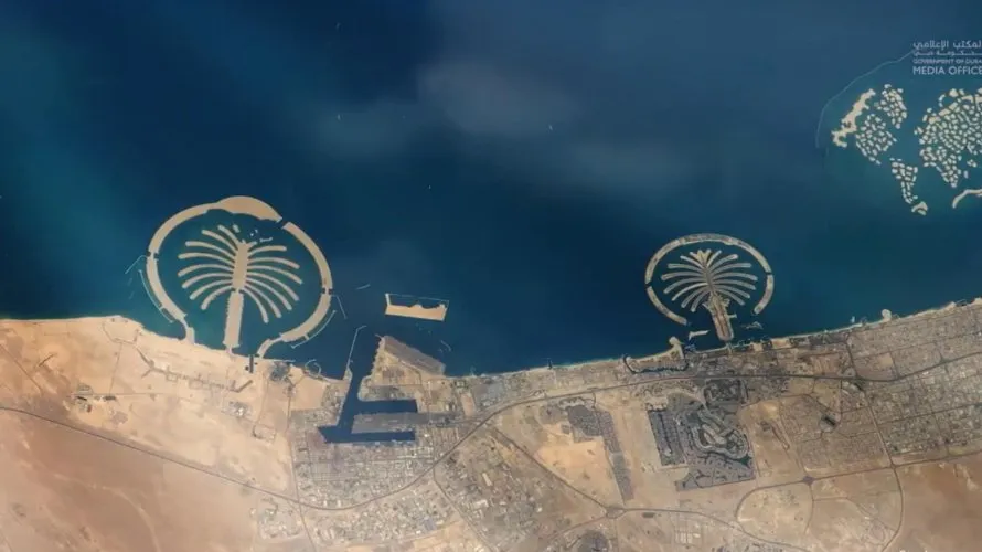 Villa de 5 dormitorios en Palm Jebel Ali, UAE No. 261 № 1