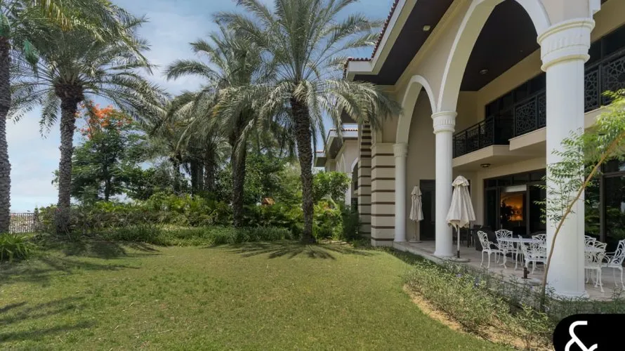 Villa de 5 dormitorios en The Crescent, UAE No. 1312 № 15