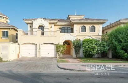 Villa de 5 dormitorios en Palm Jumeirah, UAE No. 1054