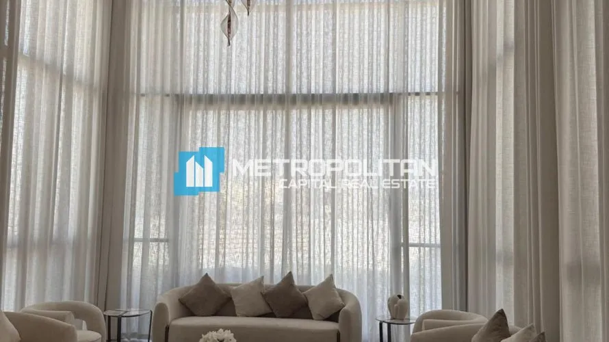 Villa de 6 dormitorios en Yas Island, UAE No. 1586