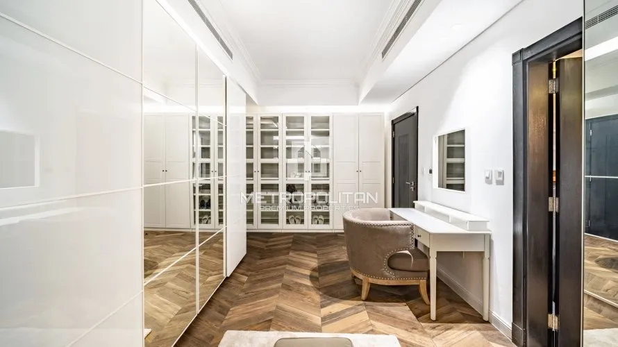 Villa de 6 dormitorios en North Village, UAE No. 1248 № 10