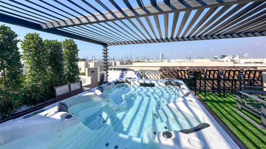 Villa de 5 dormitorios en Meydan, UAE No. 799