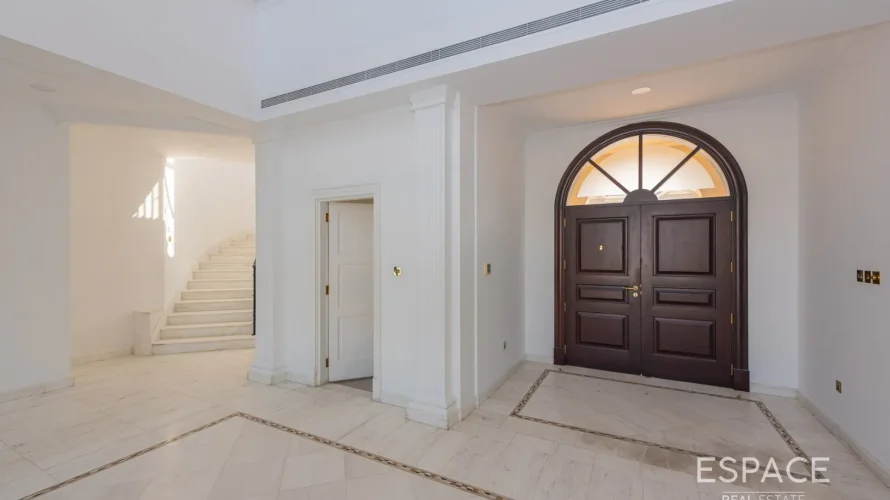 Villa de 6 dormitorios en Palm Jumeirah, UAE No. 1042 № 5