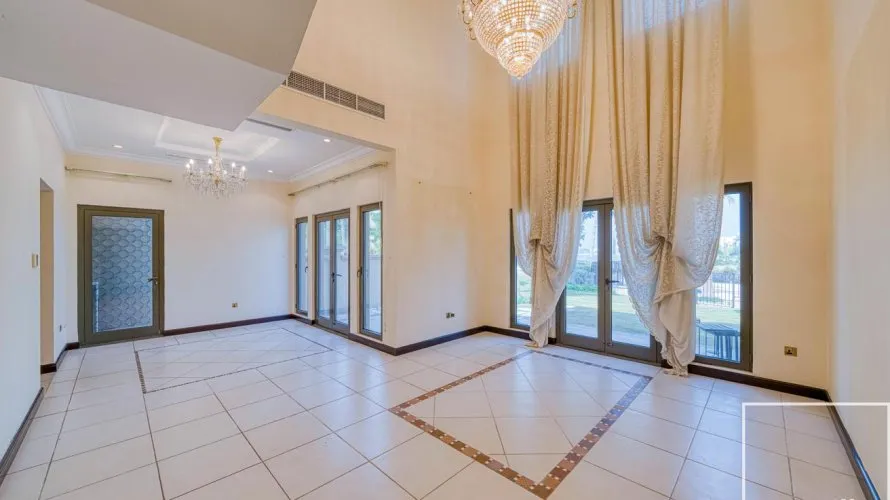 Villa de 4 dormitorios en Palm Jumeirah, UAE No. 1449 № 11