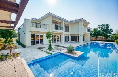 Villa de 7 dormitorios en Jumeirah Golf Estates, UAE No. 1075