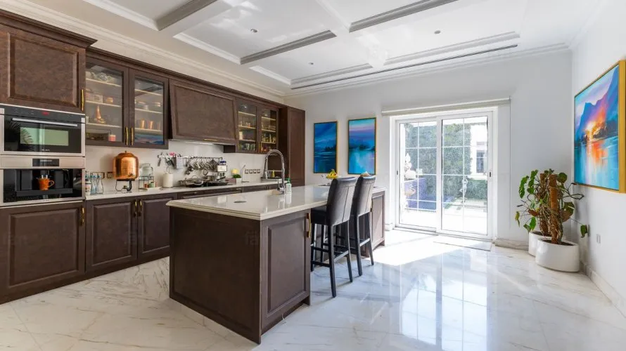 Villa de 6 dormitorios en Dubai, UAE No. 1220 № 11