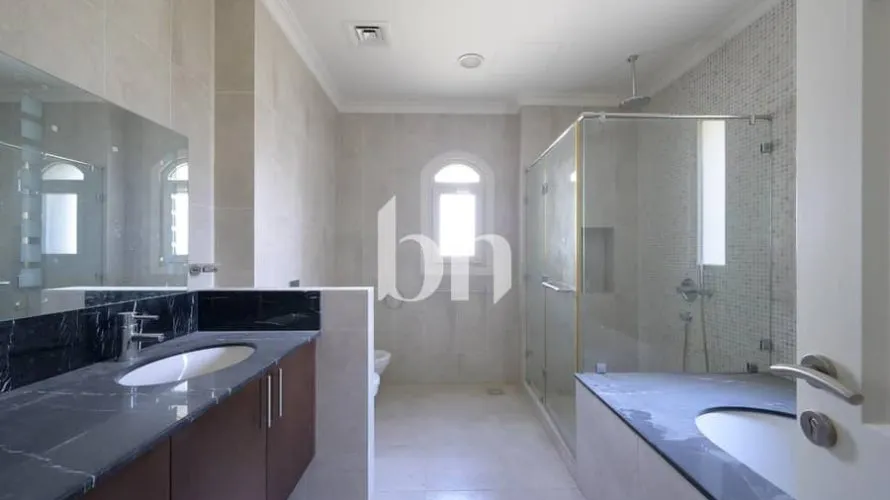 Villa de 6 dormitorios en Jumeirah Golf Estates, UAE No. 965 № 12