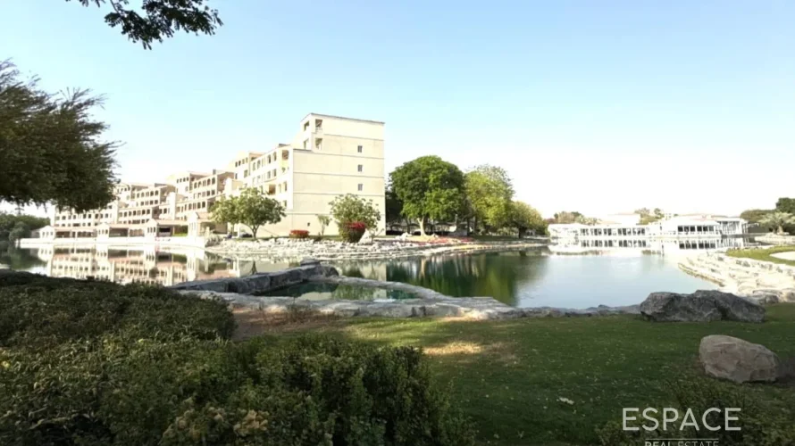 Villa de 5 dormitorios en Green Community Motor City, UAE No. 1201 № 13