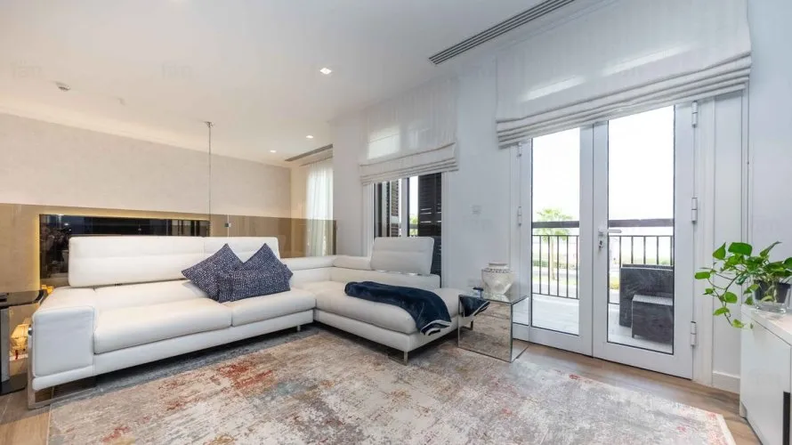 Villa de 3 dormitorios en Dubai, UAE No. 1072 № 9