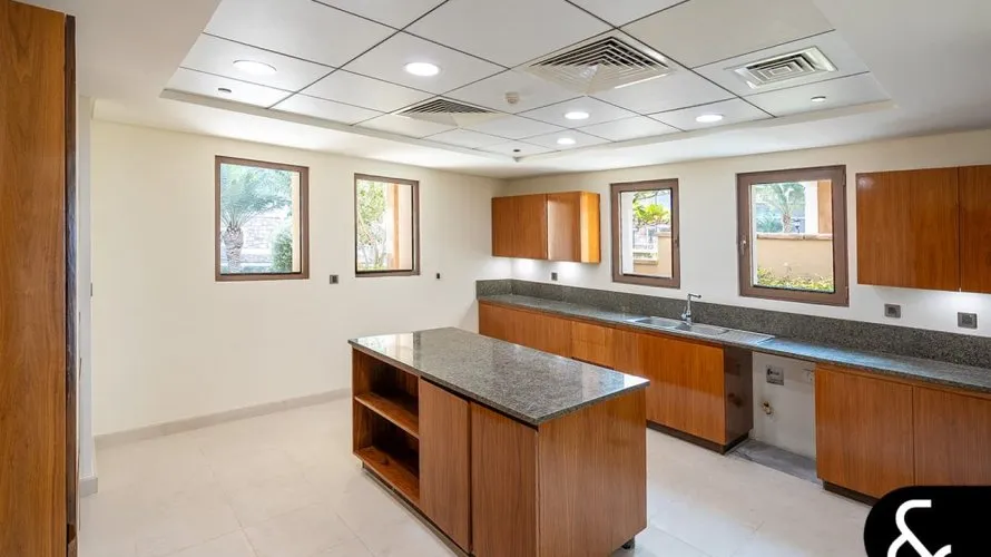 Villa de 5 dormitorios en Kingdom of Sheba, UAE No. 1313 № 14