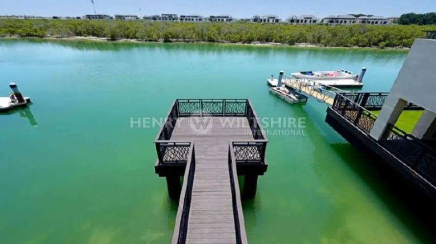 Villa de 4 dormitorios en Al Gurm West, UAE No. 416