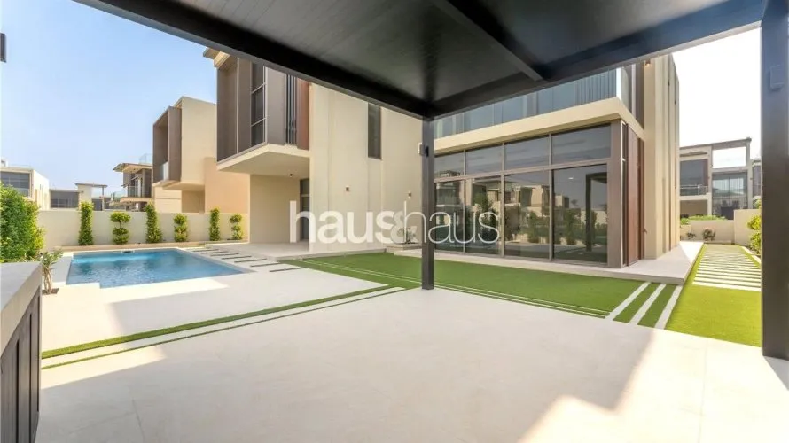 Villa de 4 dormitorios en Golf Place, UAE No. 790 № 2