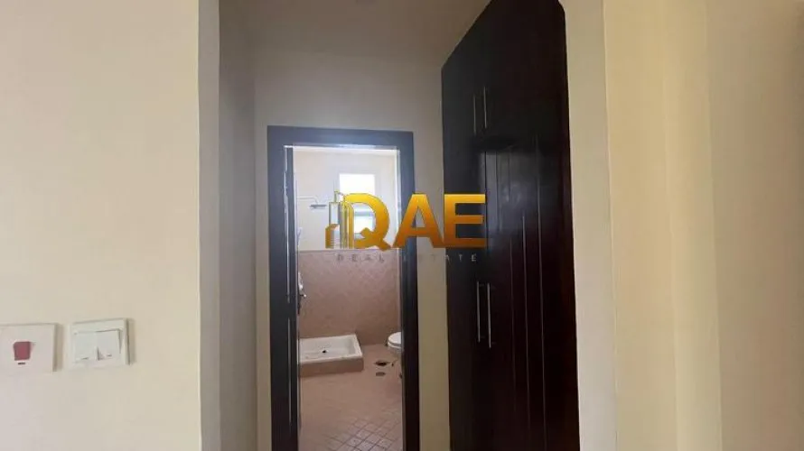 Villa de 4 dormitorios en Mirdif, UAE No. 403 № 9