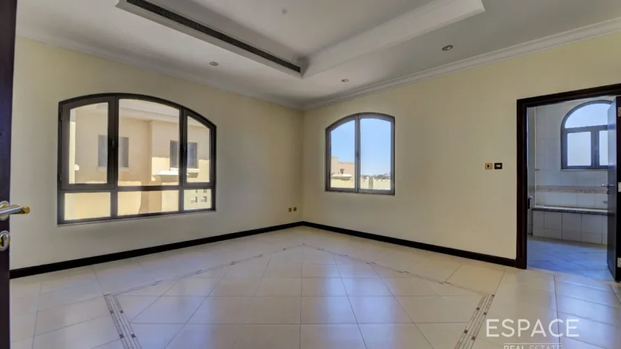 Villa de 5 dormitorios en Palm Jumeirah, UAE No. 1029 № 3