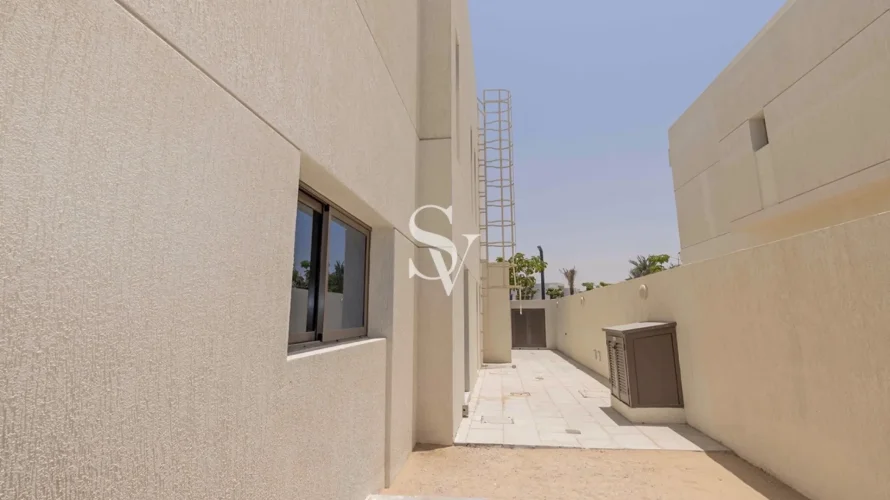 Villa de 5 dormitorios en District One, UAE No. 1525 № 17