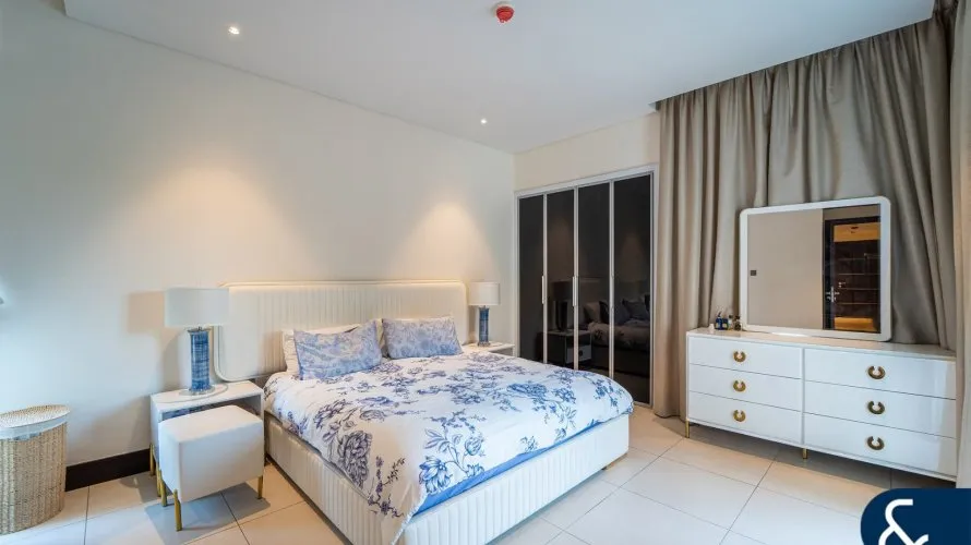 Villa de 5 dormitorios en Jumeirah Golf Estates, UAE No. 1326 № 16