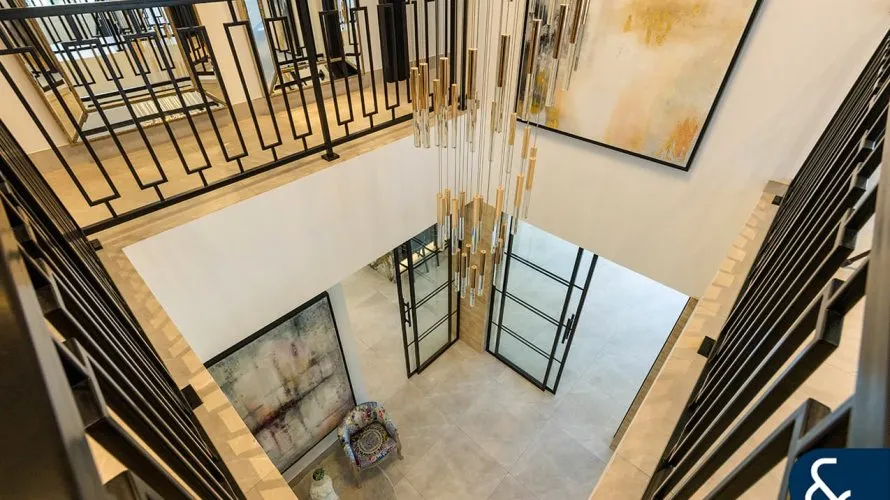 Villa de 5 dormitorios en Earth, UAE No. 1327 № 14