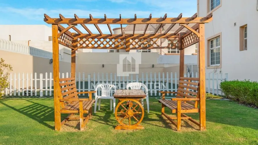 Villa de 5 dormitorios en Al Barsha, UAE No. 1269 № 16