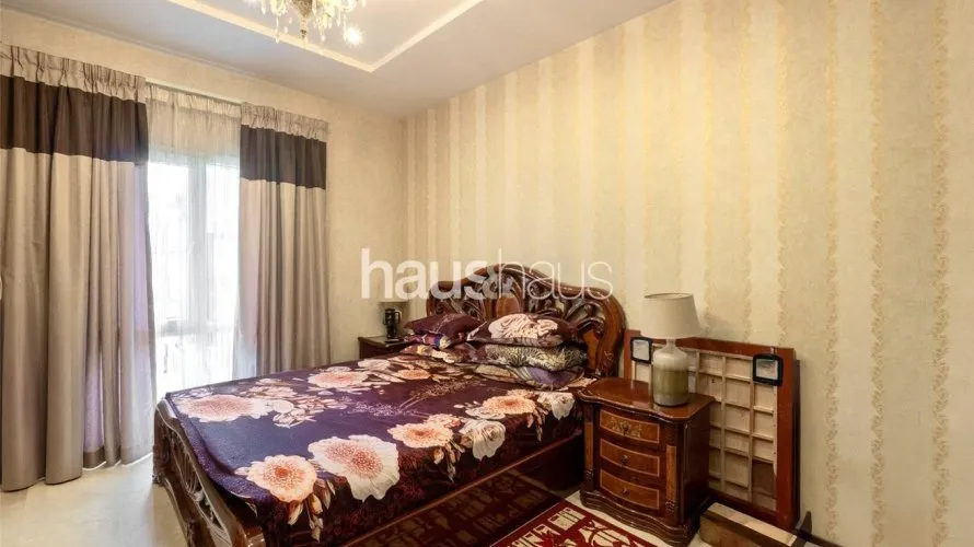 Villa de 6 dormitorios en Meadows, UAE No. 795 № 9