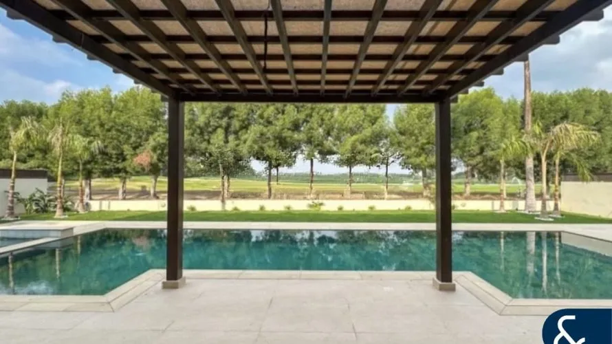 Villa de 6 dormitorios en The Lakes, UAE No. 1371 № 13