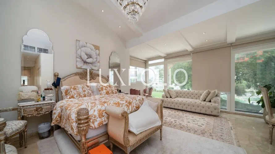 Villa de 5 dormitorios en Motor City, UAE No. 847 № 15