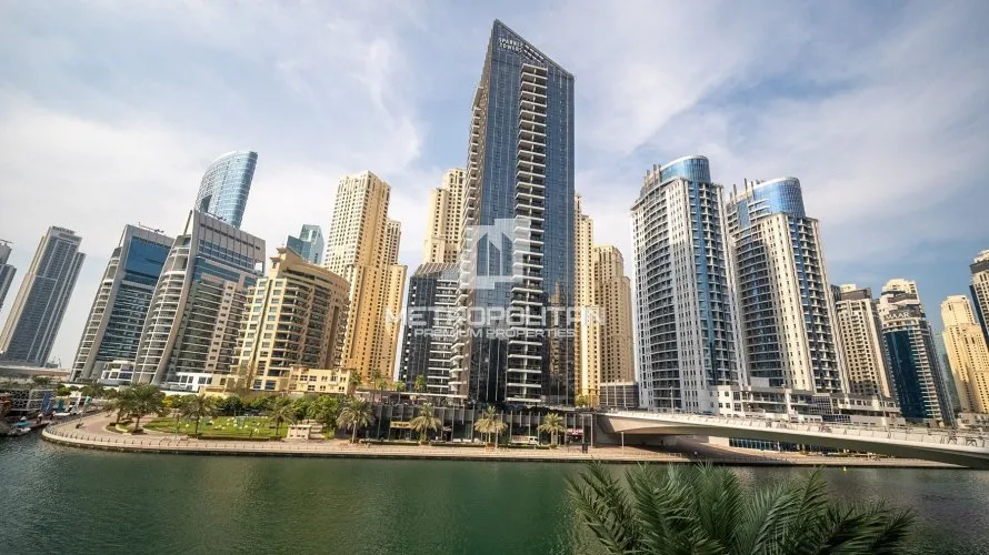 Villa de 4 dormitorios en Dubai Marina, UAE No. 666 № 16