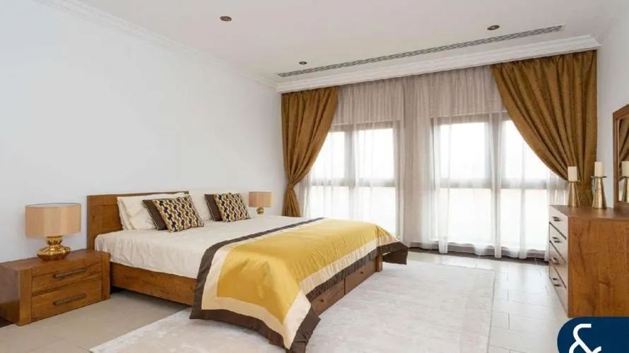 Villa de 5 dormitorios en Jumeirah Golf Estates, UAE No. 1318 № 15
