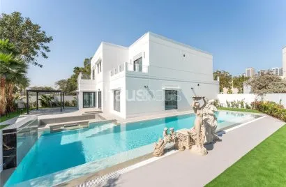 Villa de 6 dormitorios en Meadows, UAE No. 763