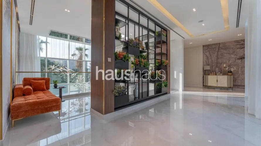 Villa de 5 dormitorios en Meydan, UAE No. 799 № 1