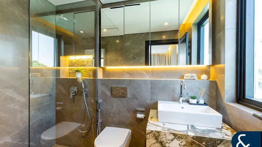 Villa de 5 dormitorios en Earth, UAE No. 1327 № 10