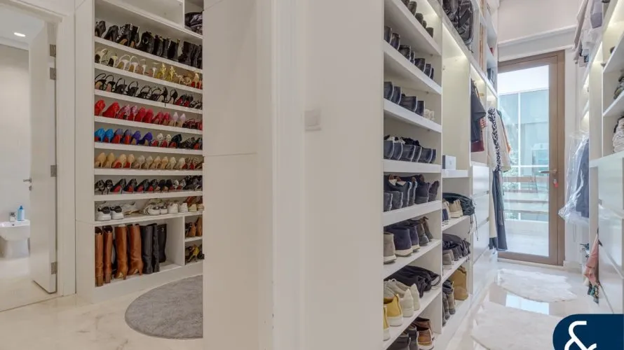 Villa de 5 dormitorios en Millennium Estates, UAE No. 1542 № 6